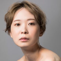 希山 明里 希山 明里